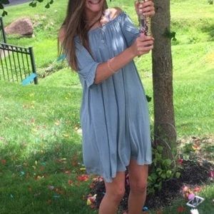 Easel really pretty dress